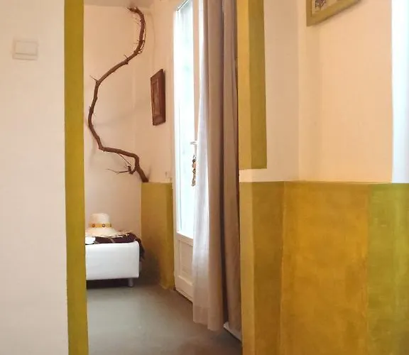 アパート Absolument Levant